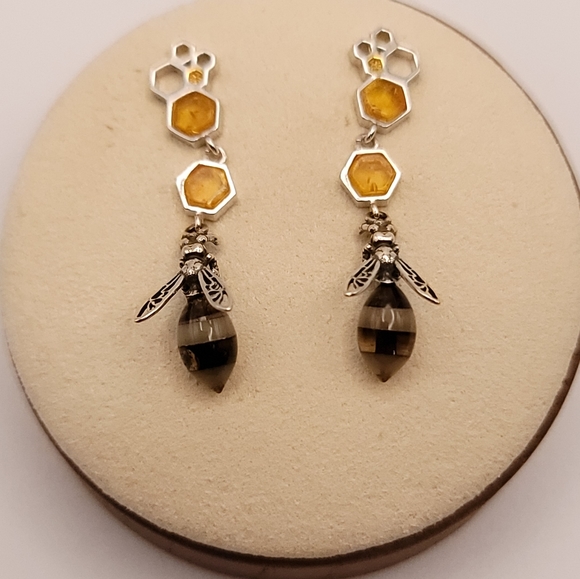 Baltic Amber and sterling silver bee earrings - Picture 1 of 3